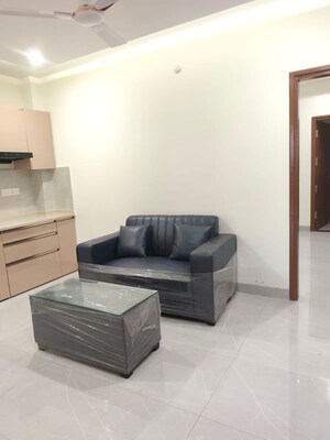 Living Room in 1 BHK Independent House at Gomti Nagar – for Rent