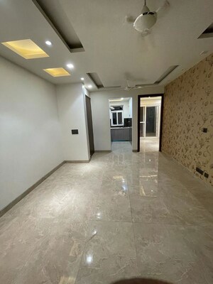 Room in 3 BHK Builder Floor at Sector 84 – for Sale