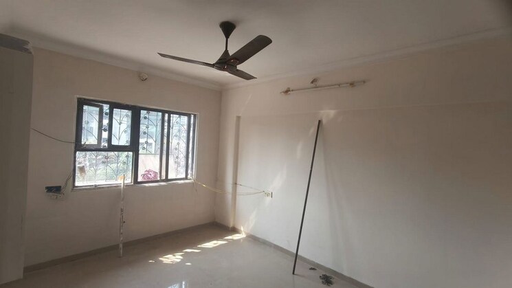 Room, bandra west 2 Bedroom 700 Sq.Ft. Apartment In Bandra West Mumbai 9938344