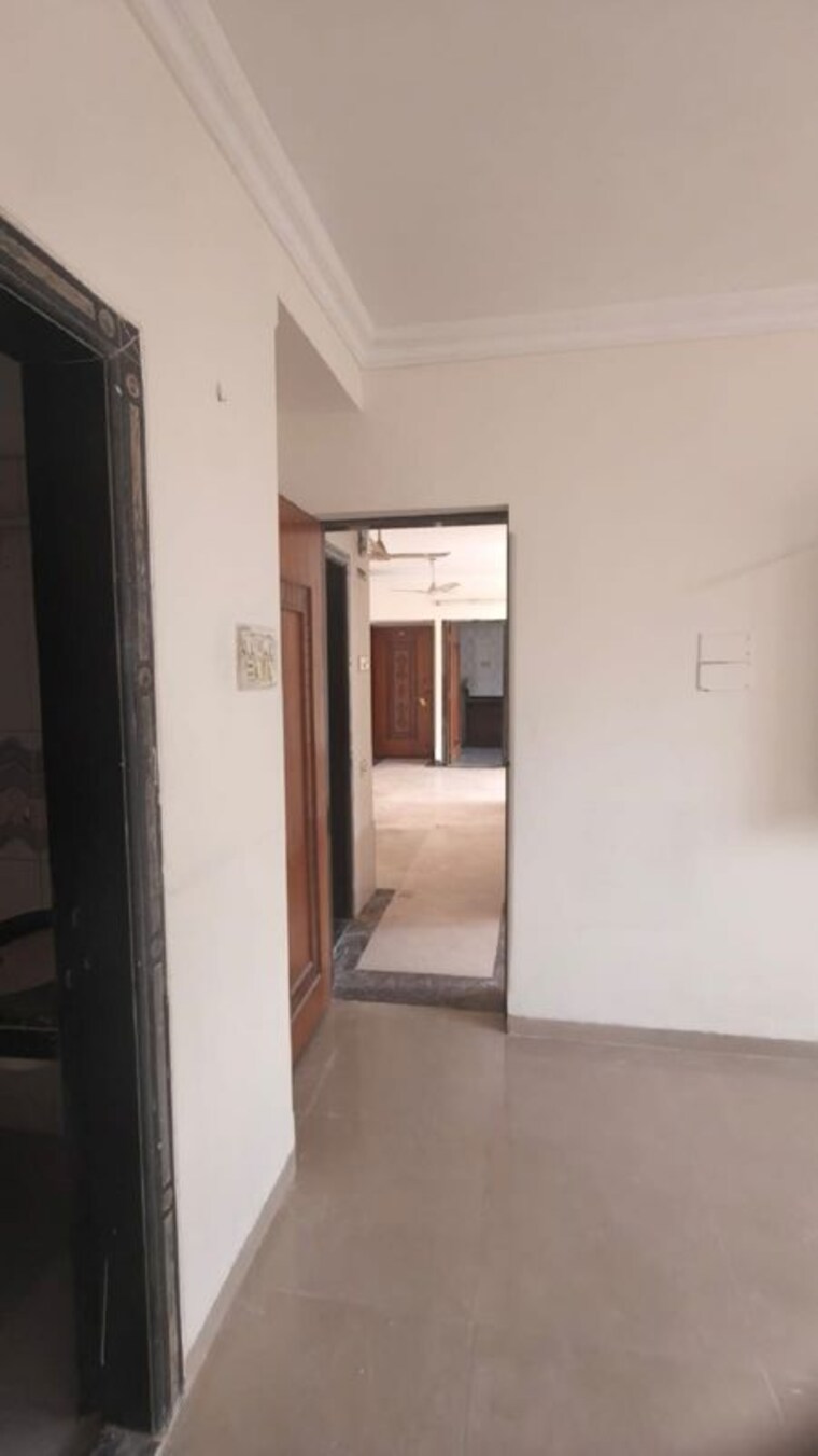 Room, bandra west 2 Bedroom 700 Sq.Ft. Apartment In Bandra West Mumbai 9938344