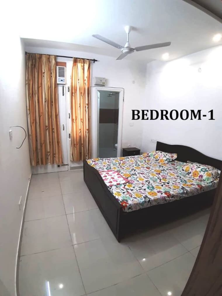 Bedroom, sector 20 3 Bedroom 1555 Sq.Ft. Builder Floor In Sector 20 Panchkula 9938294
