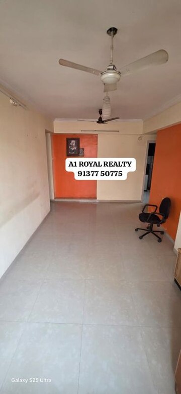 Team Area in 4 BHK Apartment at Akurli Satya CHS, Kandivali East – for Sale
