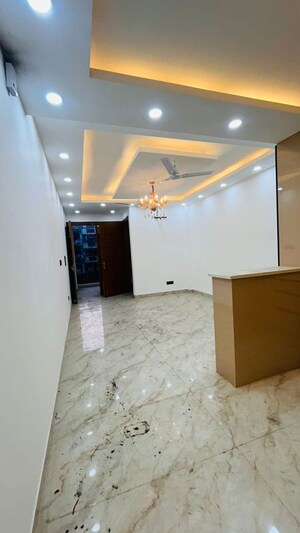 Room in 3 BHK Builder Floor at Malviya Nagar – for Sale