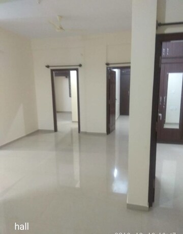 Room in 3 BHK Apartment at Sreenidhi Apartment Richmond Town, Richmond Town – for Rent