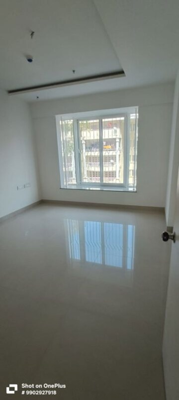 Room in 3.5 BHK Apartment at K Raheja Vivarea Bangalore, Koramangala – for Rent