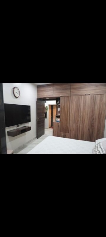 Bedroom in 1 BHK Apartment at Thane West – for Rent