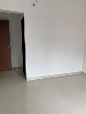 Room in 1 BHK Apartment at Royal Oasis, Malad West – for Rent