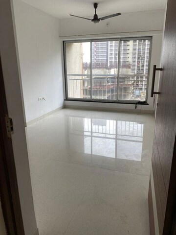 1 BHK Apartment For Rent in Royal Oasis, Malad West