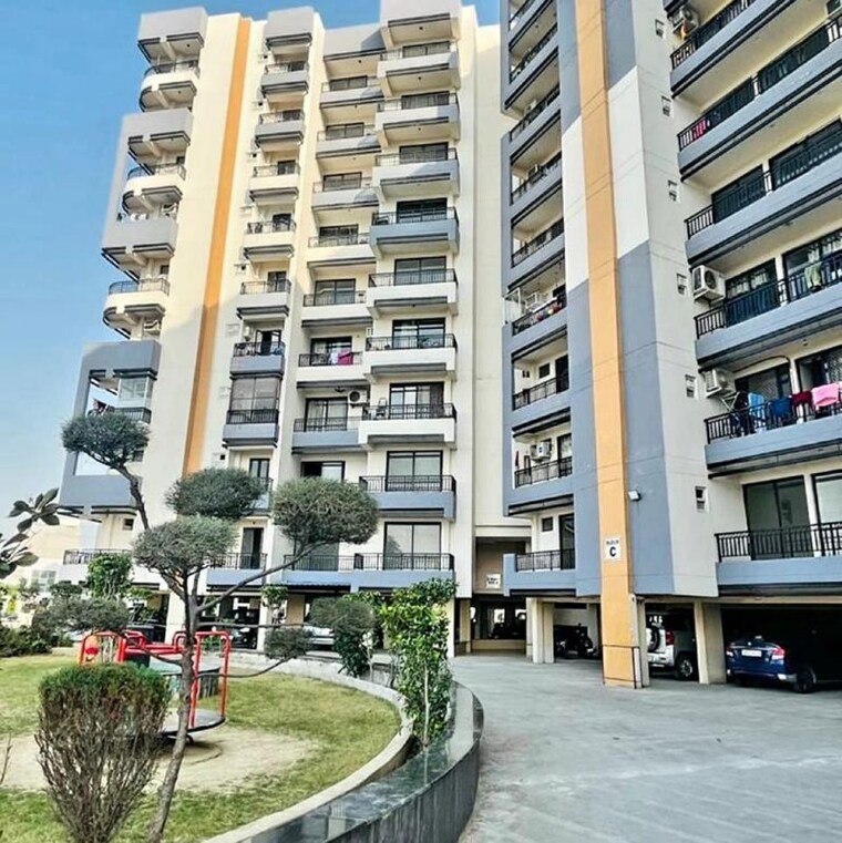 Exterior View, ratan-galaxy 3 Bedroom 1955 Sq.Ft. Apartment In Lalbagh Lucknow 9938431