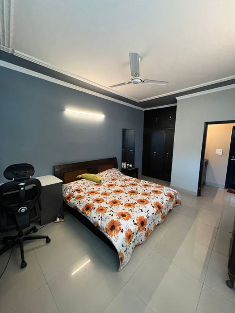 Bedroom, saket 3 Bedroom 1500 Sq.Ft. Builder Floor In Saket Delhi 9938435