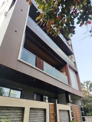 6+ BHK Builder Floor – Exterior View View at Shankar Nagar - for Sale