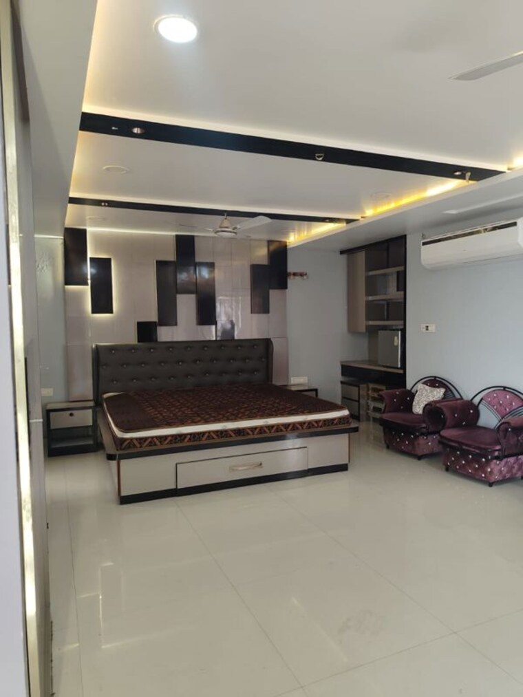 Gym, shankar nagar 6+ Bedroom 7000 Sq.Ft. Builder Floor In Shankar Nagar Raipur 9938440