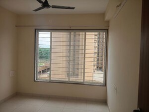Room in 2.5 BHK Apartment at Sargam CHS Nanded, Sinhagad Road – for Rent