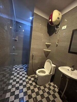 Bathroom in 1 BHK Builder Floor at Saket – for Rent