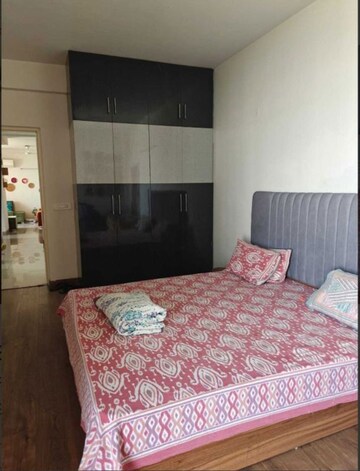 2 BHK Apartment For Rent in Shree Vardhman Green Court, Sector 90