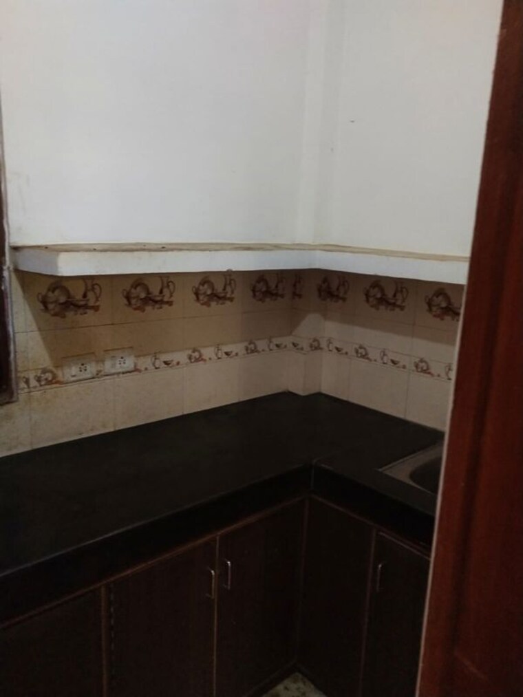 Kitchen, alpha ii greater noida 1 Bedroom 60 Sq.Mt. Independent House In Alpha Ii Greater Noida Greater Noida 9938492