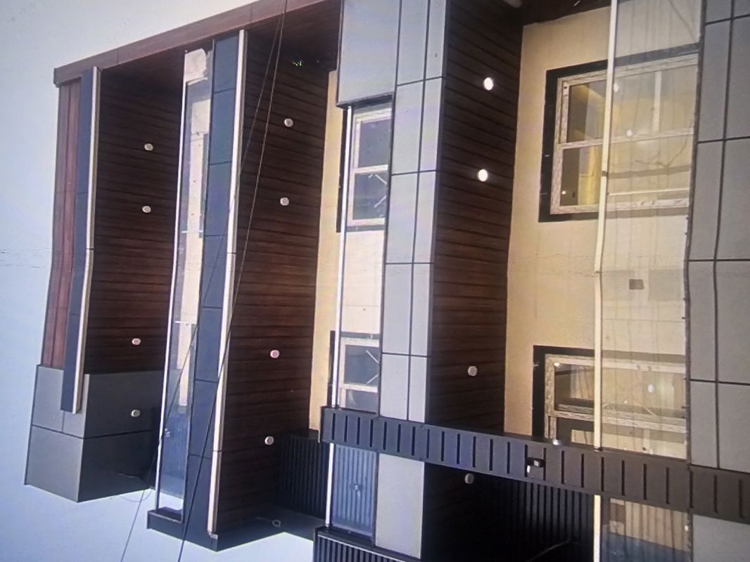 3.5 BHK + Extra Room Builder Floor For Rent in Sector 15
