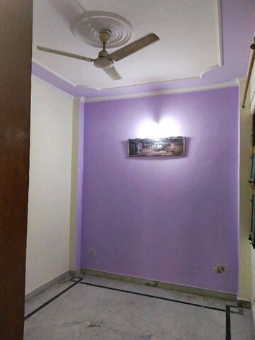 Room in 1 BHK Independent House at Alpha Ii Greater Noida – for Rent