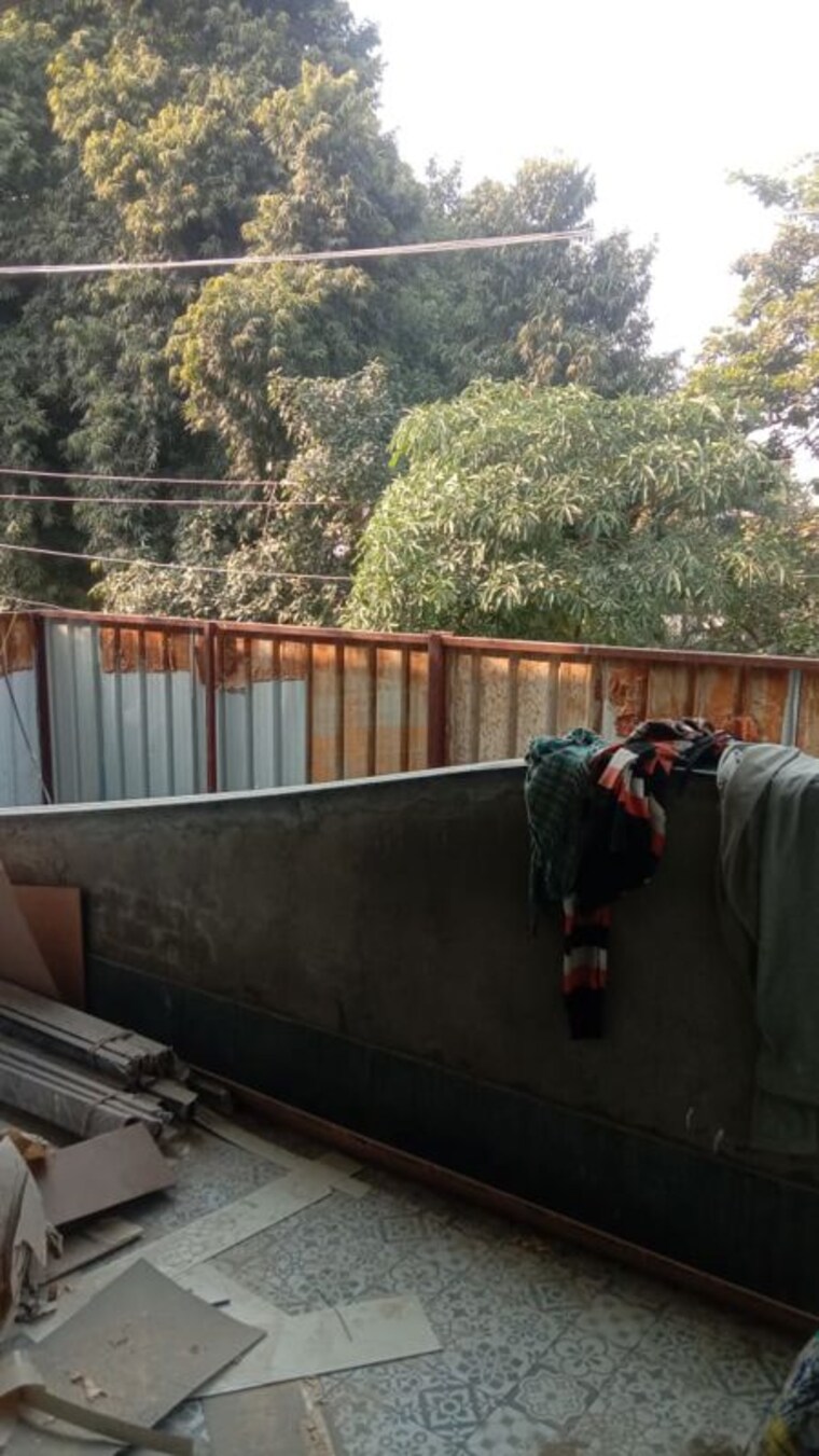 Balcony, a block shastri nagar 3 Bedroom 185 Sq.Yd. Builder Floor In A Block Shastri Nagar Ghaziabad 9938533