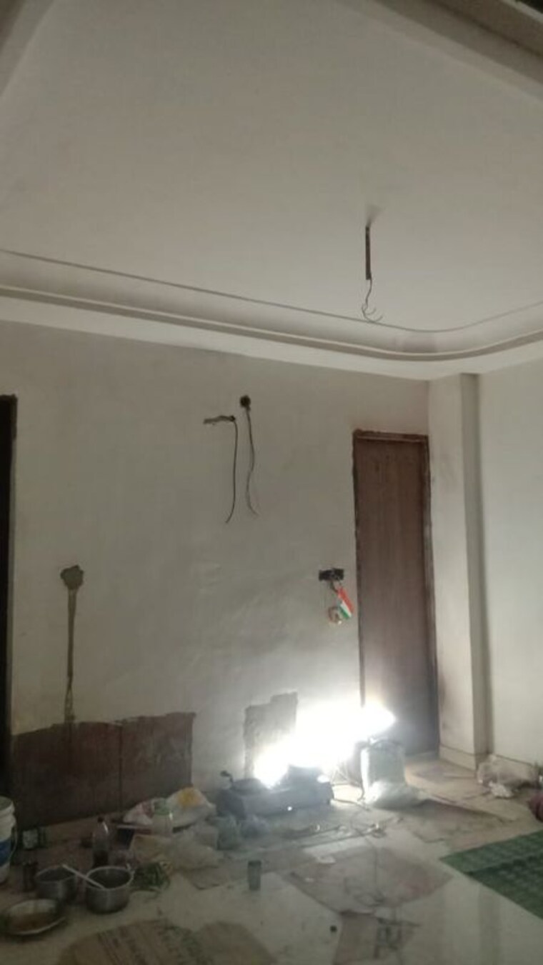 Room, a block shastri nagar 3 Bedroom 185 Sq.Yd. Builder Floor In A Block Shastri Nagar Ghaziabad 9938533