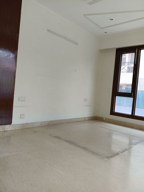 5 BHK + Pooja Room,Servant Room,Study Room,Extra Room Independent House For Sale in New Friends Colony