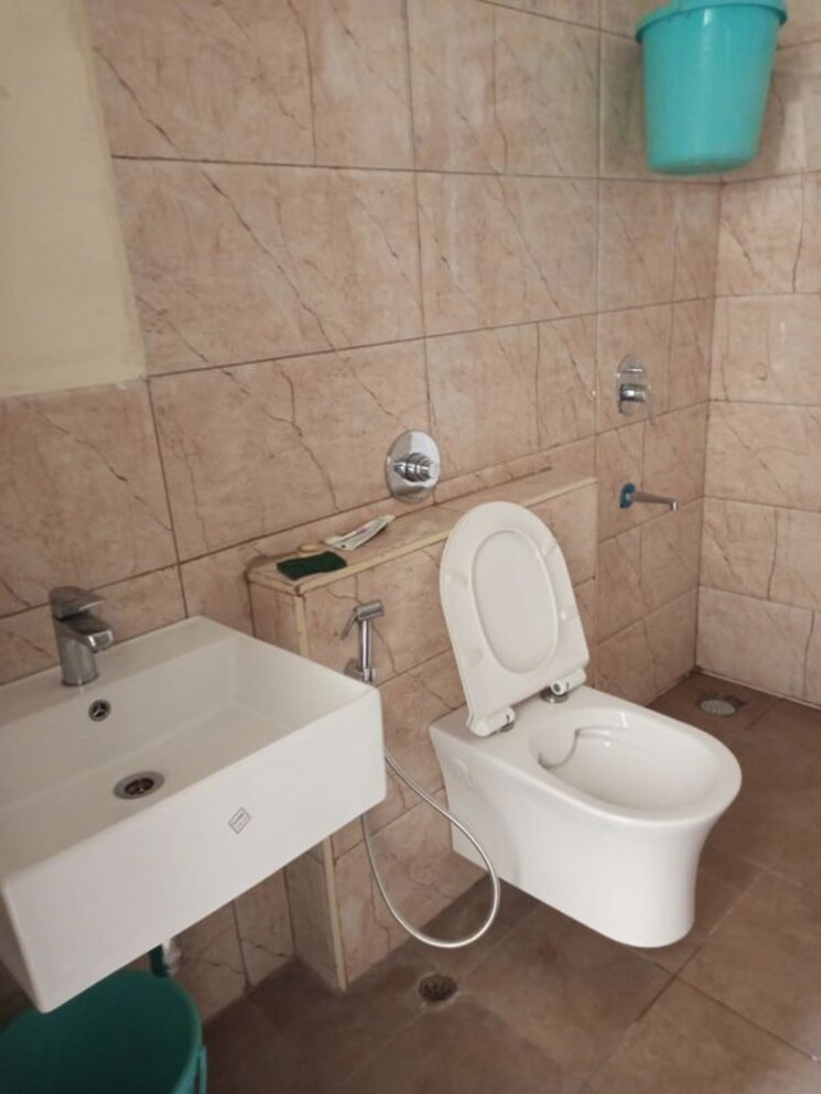 Bathroom, sjr-primecorp-parkway-homes 2 Bedroom 1076 Sq.Ft. Apartment In Sarjapur Road Bangalore 9938539