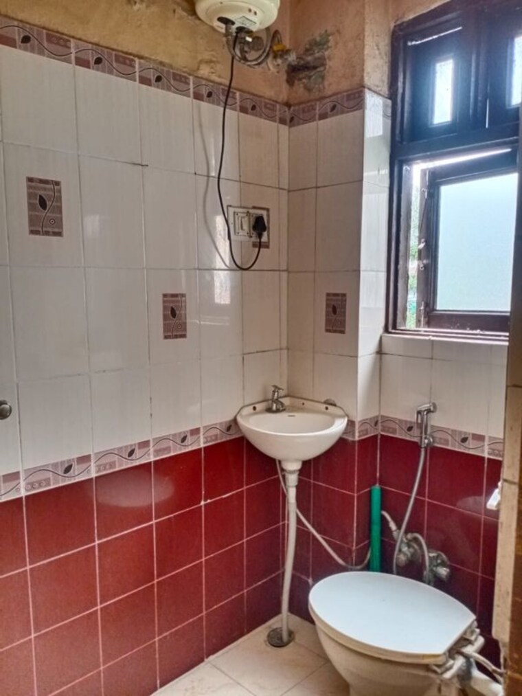 Bathroom, bani park 2 Bedroom 1000 Sq.Ft. Apartment In Bani Park Jaipur 9908266