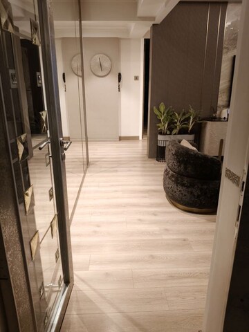 4 BHK Apartment – Exterior View View at Oberoi Sky Gardens, Andheri West - for Sale