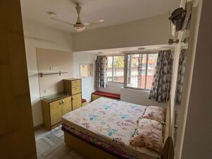 Bedroom in 3 BHK Apartment at Juhu Abhishek Chs Ltd, Andheri West – for Rent