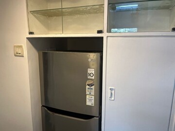 Furnished Amenities in 3 BHK Apartment at Juhu Abhishek Chs Ltd, Andheri West – for Rent