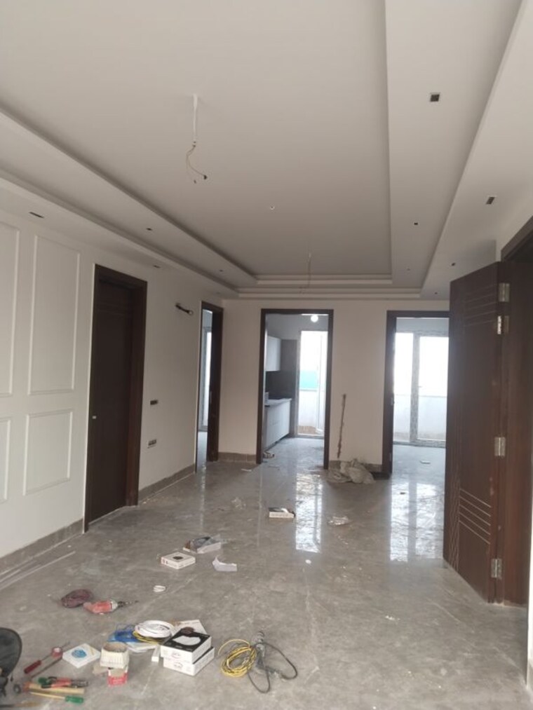 Room, rwa-apartments-sector-41 6+ Bedroom 180 Sq.Mt. Villa In Sector 41 Noida 9938606
