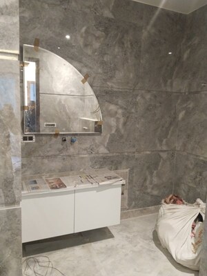 Bathroom in 6+ BHK Villa at RWA Apartments Sector 41, Sector 41 – for Sale