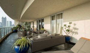 Balcony in 4 BHK Apartment at Lokhandwala Minerva Mahalaxmi, Mahalaxmi – for Sale