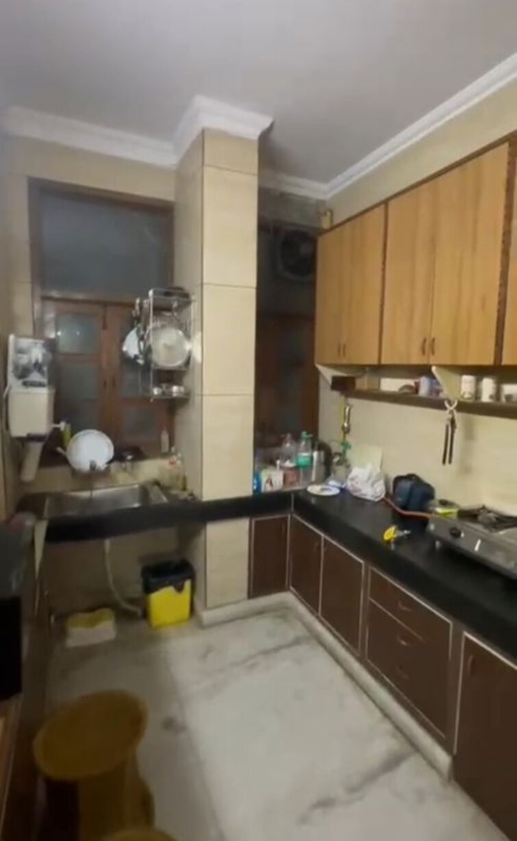 Kitchen, patel nagar 2 Bedroom 1200 Sq.Ft. Builder Floor In Patel Nagar Delhi 9938618