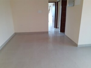 Room in 2 BHK Apartment at Sanghvi Heights, Wadala – for Rent