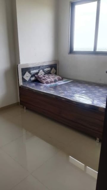 Bedroom in 2 BHK Apartment at Sarkhej – for Rent