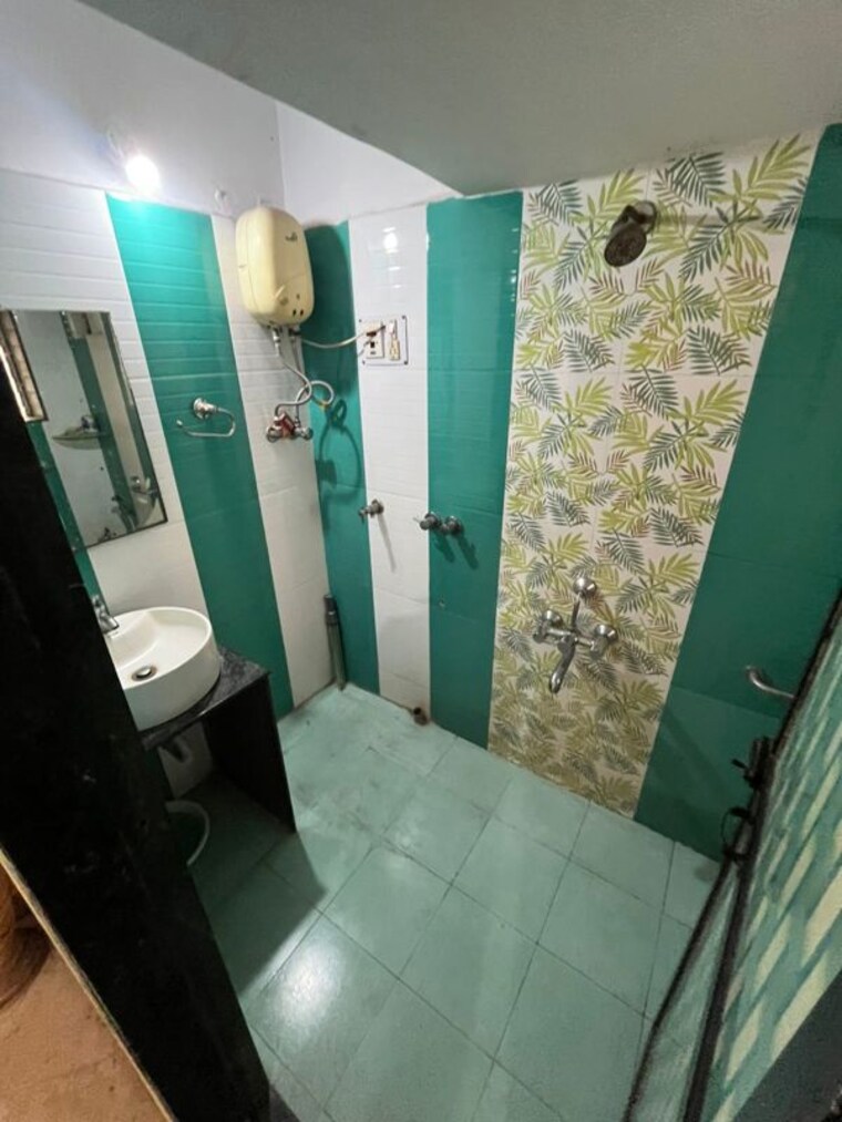 Bathroom, anand-sagar-residency-chs 2 Bedroom 700 Sq.Ft. Apartment In Khopat Thane 9938643