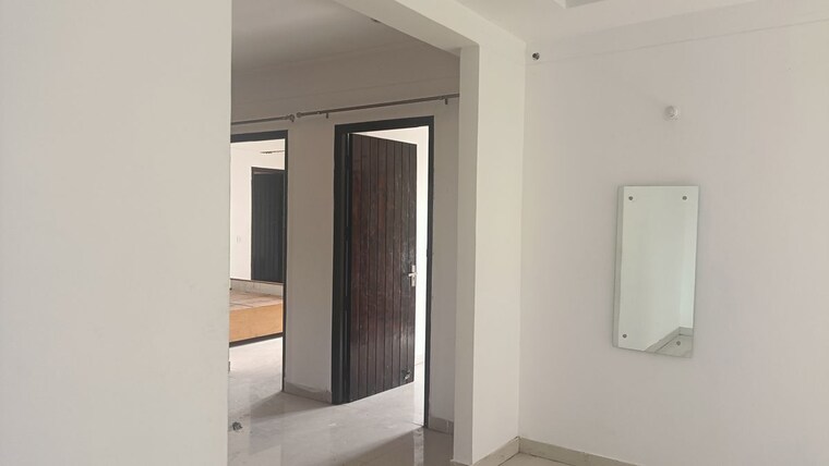Room, canal road 3 Bedroom 75 Sq.Yd. Independent House In Canal Road Dehradun 9938656