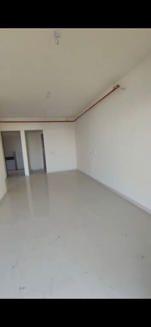 Room in 2 BHK Apartment at Gauri Excellency, Kandivali West – for Rent