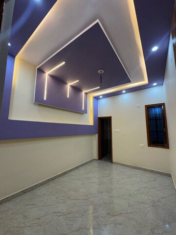 Room in 2 BHK Independent House at Fazullaganj – for Sale