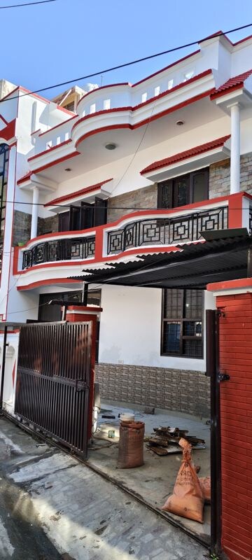 4 BHK Independent House – Exterior View View at JakhaN-Rajpur Road - for Sale