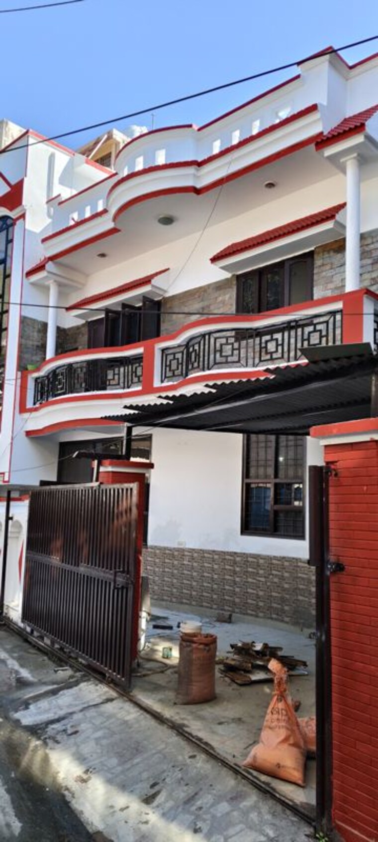 Exterior View, jakhan rajpur road 4 Bedroom 160 Sq.Yd. Independent House In JakhaN Rajpur Road Dehradun 9938660