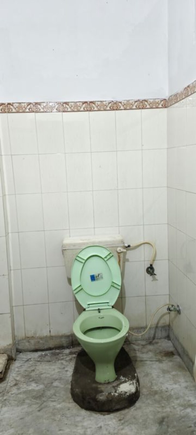 Bathroom, jakhan rajpur road 4 Bedroom 160 Sq.Yd. Independent House In JakhaN Rajpur Road Dehradun 9938660