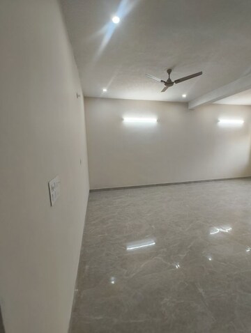 Room in 2 BHK Independent House at Mansarovar – for Rent