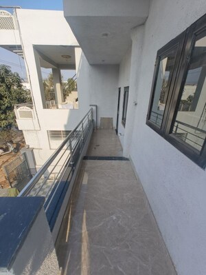 Balcony in 2 BHK Independent House at Mansarovar – for Rent