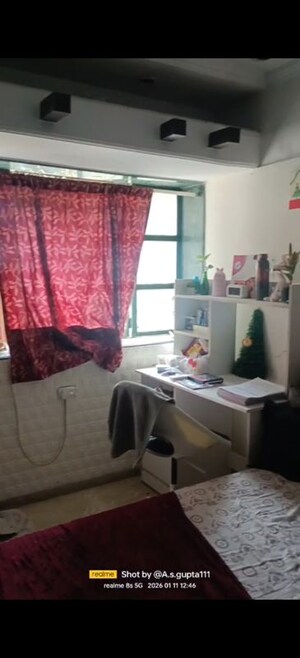 Bedroom in 1 BHK Apartment at Andheri West – for Rent