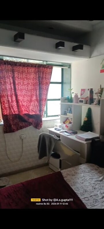 Bedroom in 1 BHK Apartment at Andheri West – for Rent