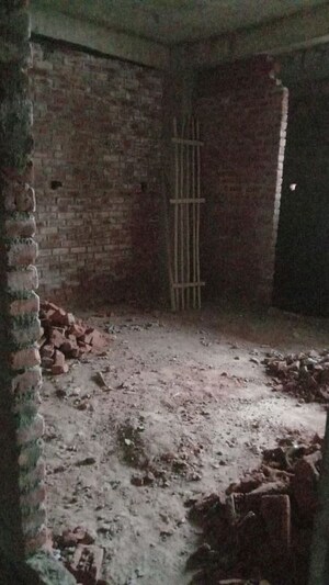 Plot Area in 3 BHK Builder Floor at Ashok Nagar – for Sale