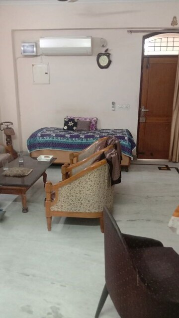 Bedroom in 3 BHK Builder Floor at Kavi Nagar – for Sale