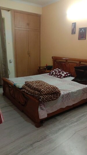 Bedroom in 3 BHK Builder Floor at Kavi Nagar – for Sale